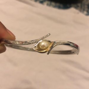 Silver Bracelet with Pearl